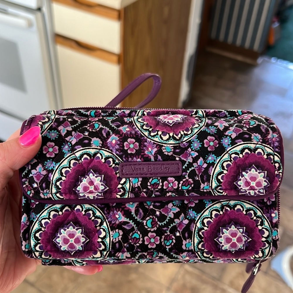 Vera bradley phone wristlet